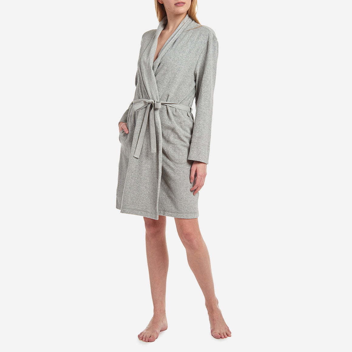 The Micro Terry Robe has a relaxed fit that falls just above the knee. It features two convenient hip pockets and a self-tie belt that allows you to adjust the fit to your preference. The breathable cotton fibers are designed to keep you cool and cozy as you unwind or go about your bedtime routine.