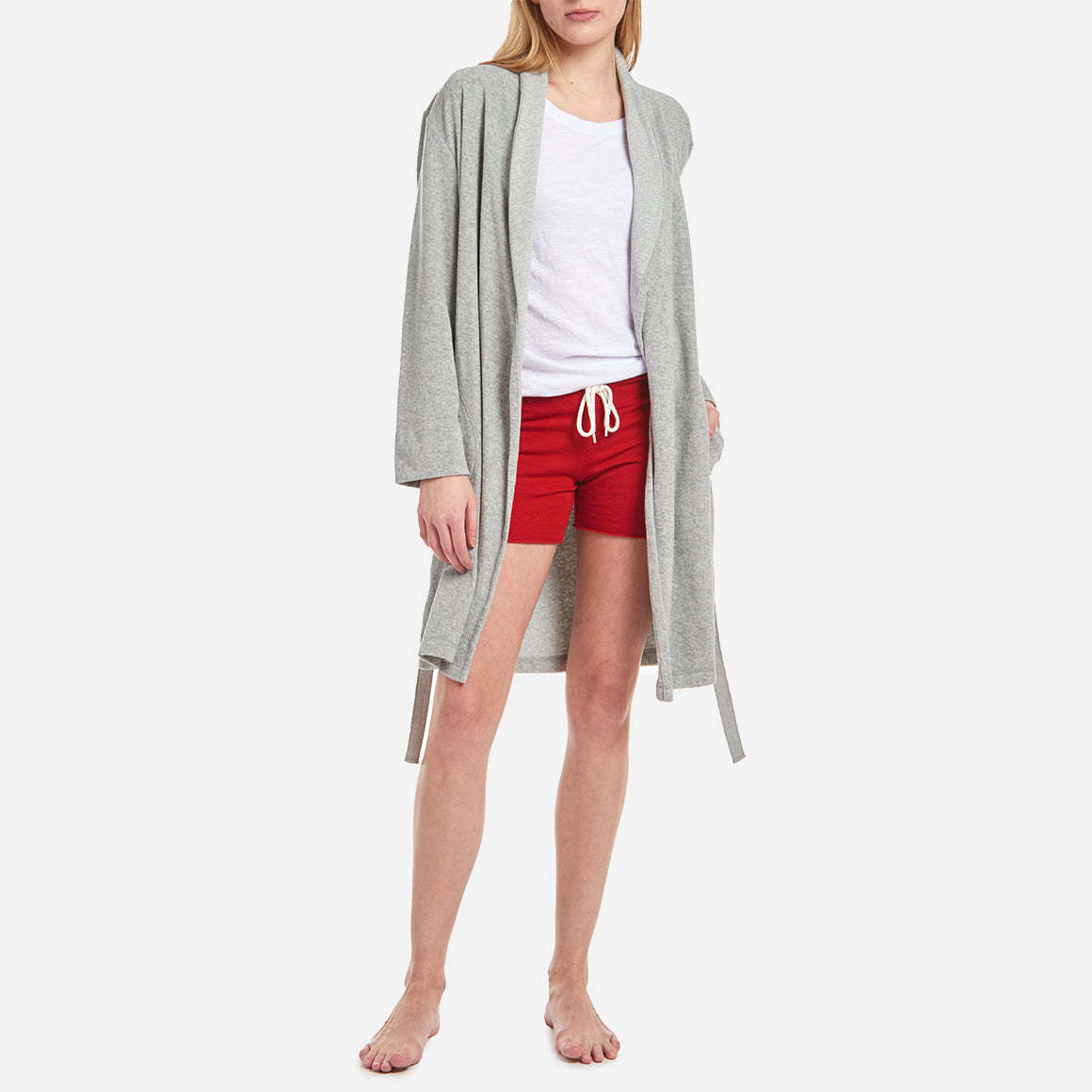 The Micro Terry Robe has a relaxed fit that falls just above the knee. It features two convenient hip pockets and a self-tie belt that allows you to adjust the fit to your preference. The breathable cotton fibers are designed to keep you cool and cozy as you unwind or go about your bedtime routine.