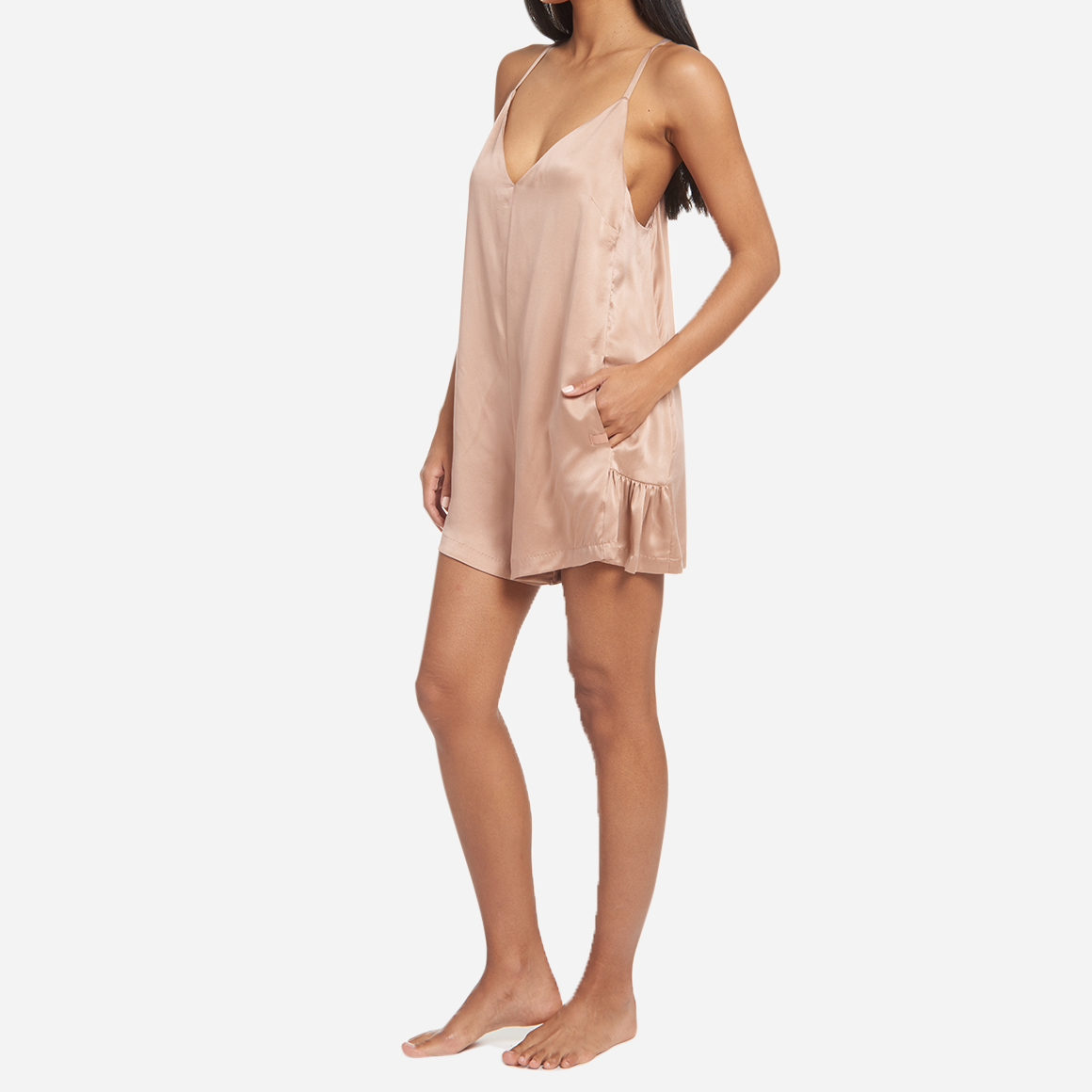 Made from the finest silk, this romper is designed to provide a comfortable and stylish sleep environment. The Washable Silk Romper features a relaxed fit that provides freedom of movement, while the V-neckline adds a flattering and sophisticated touch.