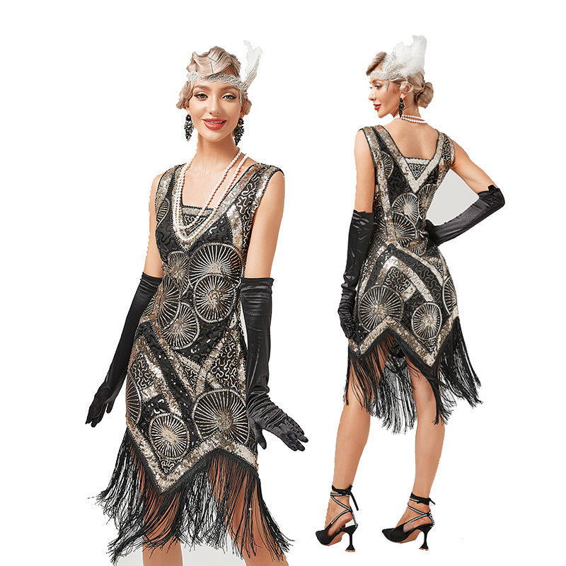 Vintage 1920s Gatsby Dress with V-Neck and Sequins in Sheath Style