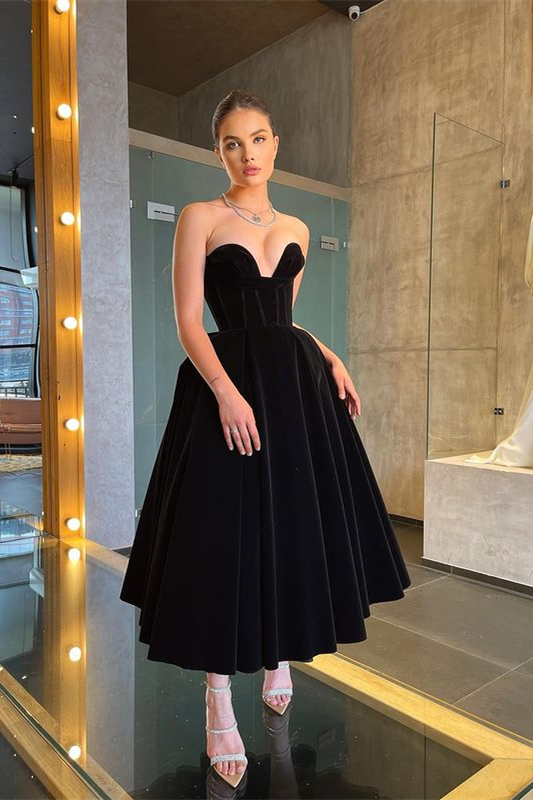 Chic Strapless Sleeveless Little Black Dress Tea Length A Line Prom Dress