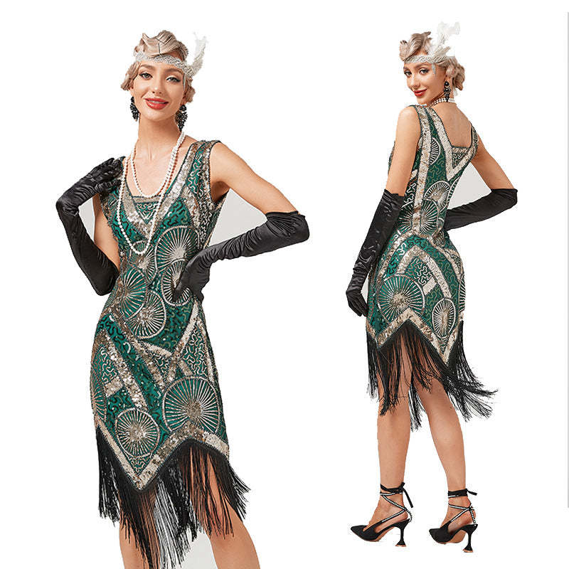 Vintage 1920s Gatsby Dress with V-Neck and Sequins in Sheath Style