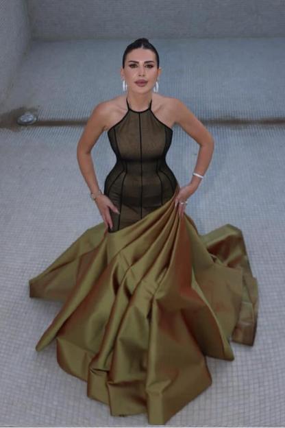 Stunning Halter Sleeveless Long Mermaid Prom Dress With Pleated