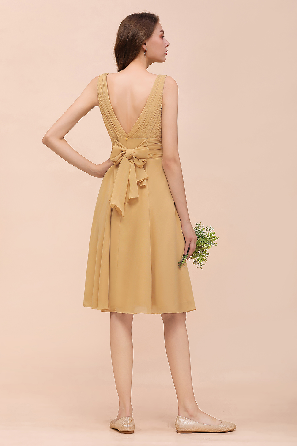 BMbridal Affordable V-Neck Ruffle Gold Short Bridesmaid Dresses with Bow-BMbridal