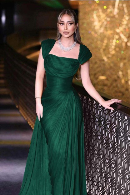 Daffodils Square Neck Sleeveless High Waist Long Pleated Prom Dress With Split