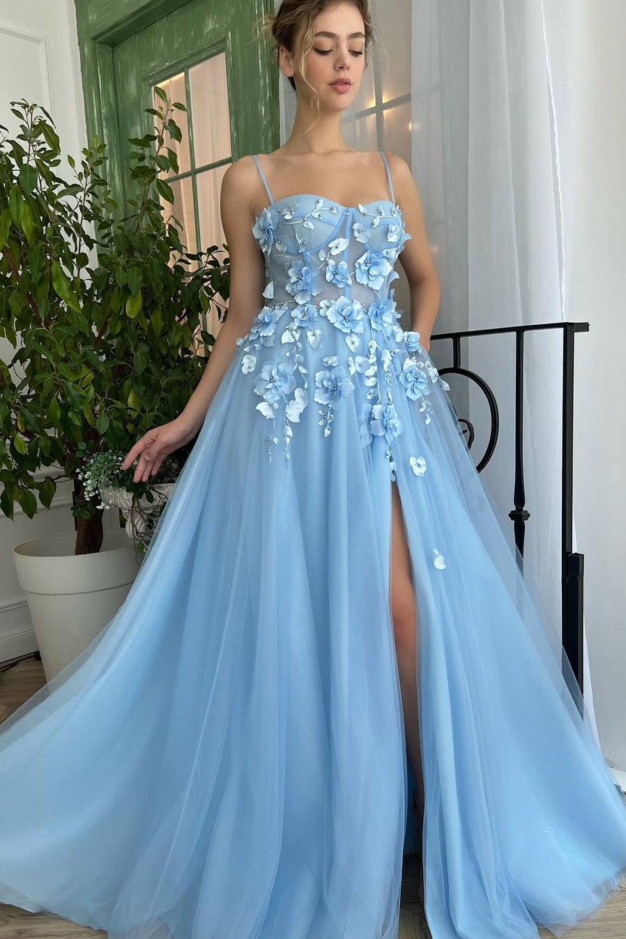 Baby Blue Sweetheart Flowers Appliques Spaghetti Strap Prom Dress With Split