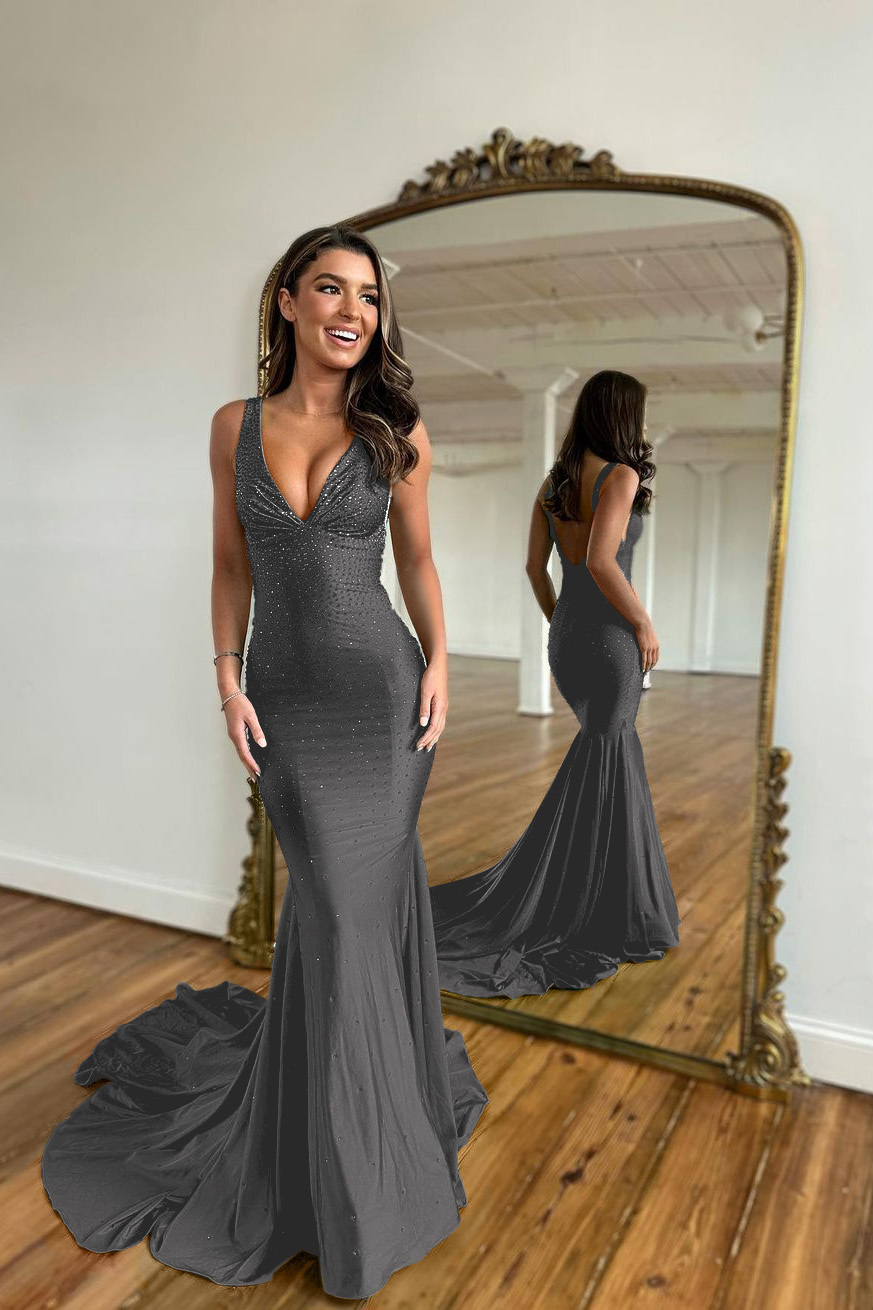 Straps Sleeveless V Neck Mermaid Long Prom Dress With Appliques