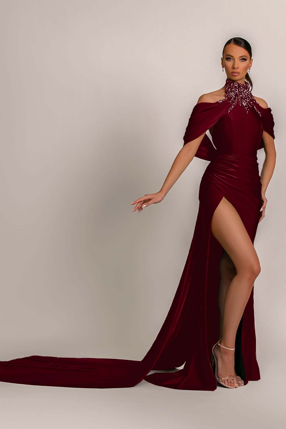 Green High Neck Pleated Mermaid Prom Dress Halter With Appliques