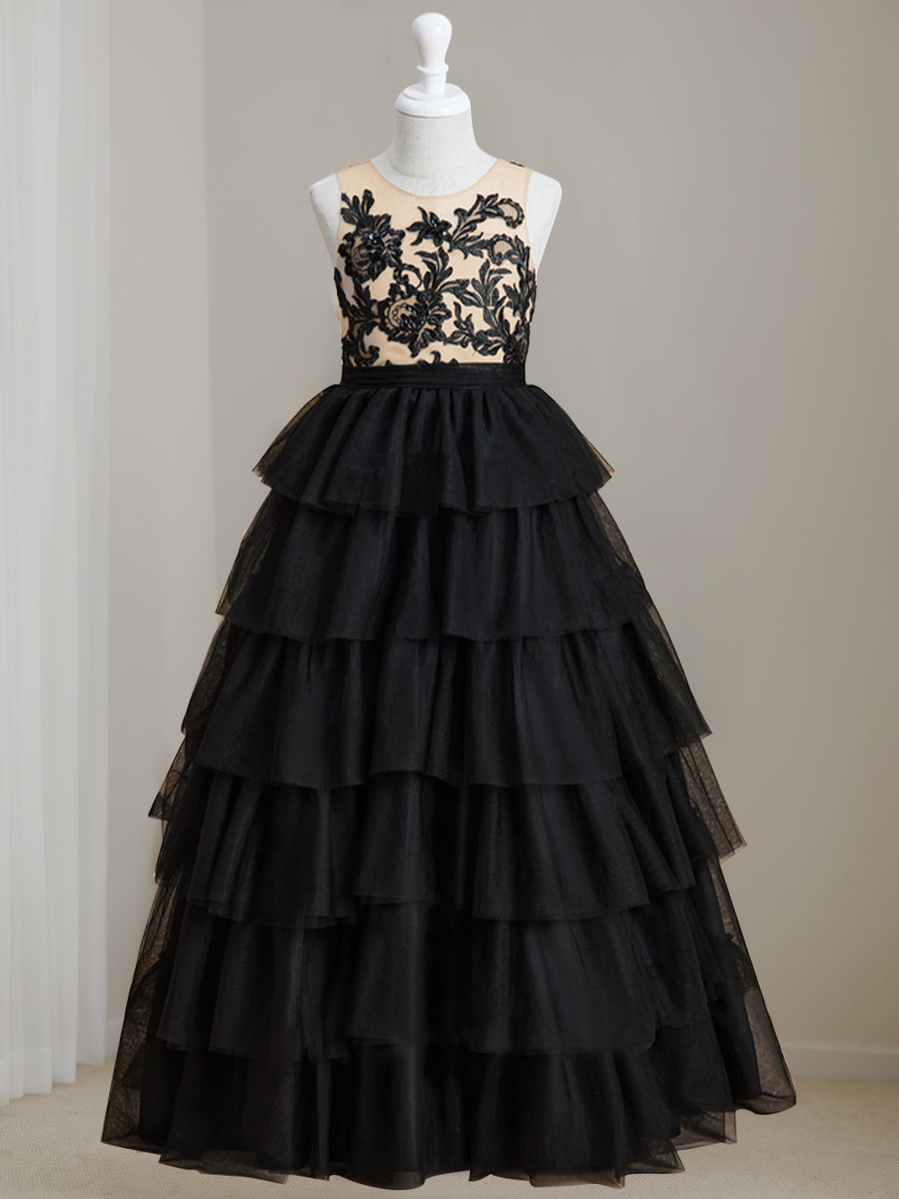 Sleeveless Scoop-Neck Floor-Length Ball Gown Flower Girl Dress with Lace