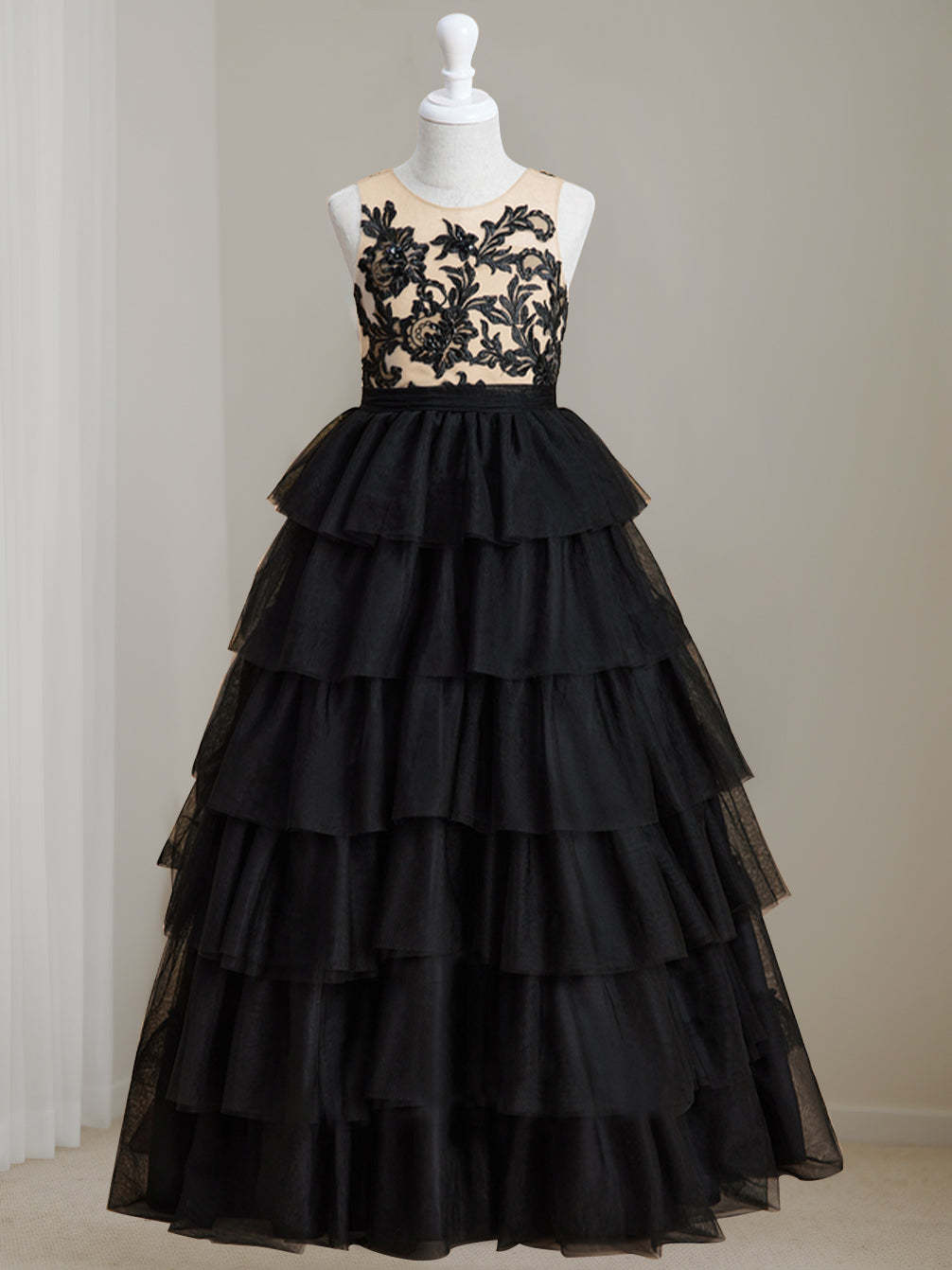Sleeveless Scoop-Neck Floor-Length Ball Gown Flower Girl Dress with Lace