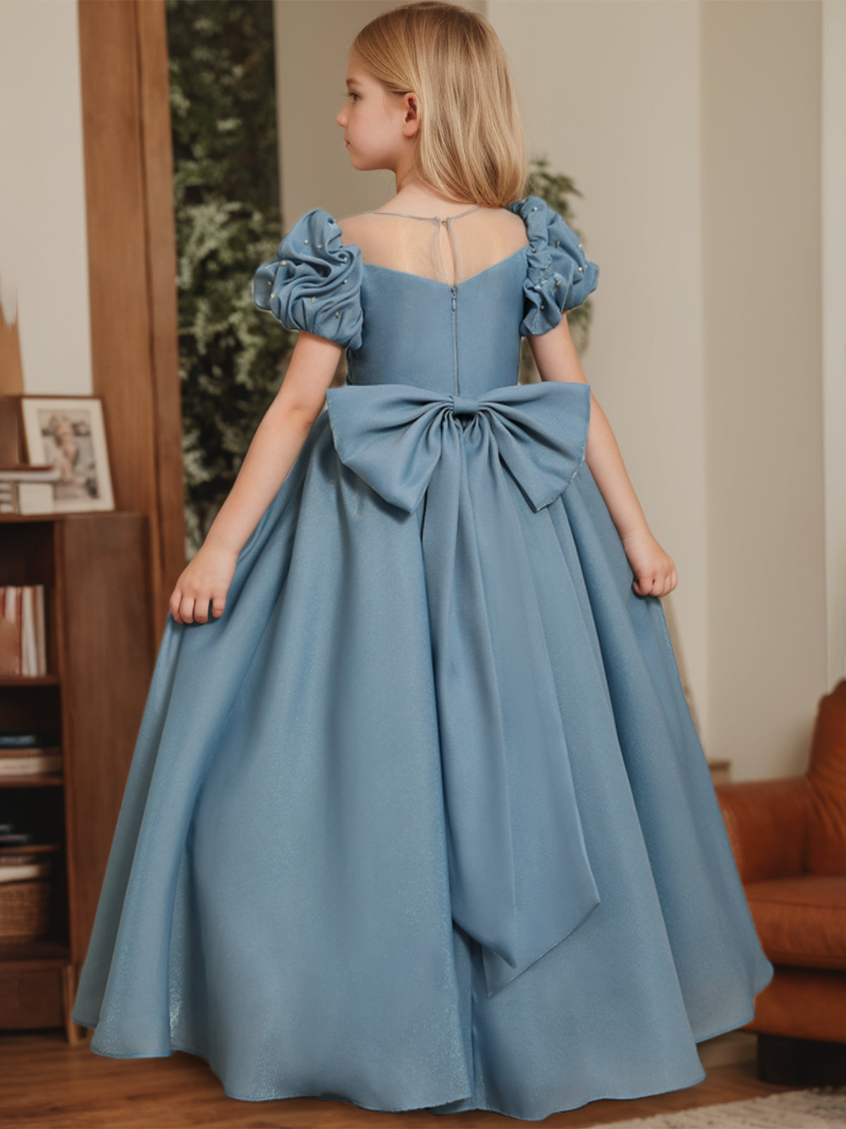 Princess A-Line Floor-Length Flower Girl Dress with Scoop Neck and Ruffled Short Sleeves