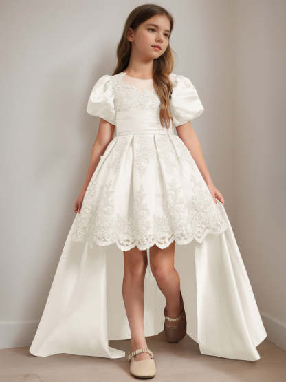 Scoop Neck Knee-Length Ball Gown with Short Sleeves and Appliques for Flower Girls