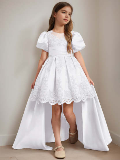 Scoop Neck Knee-Length Ball Gown with Short Sleeves and Appliques for Flower Girls