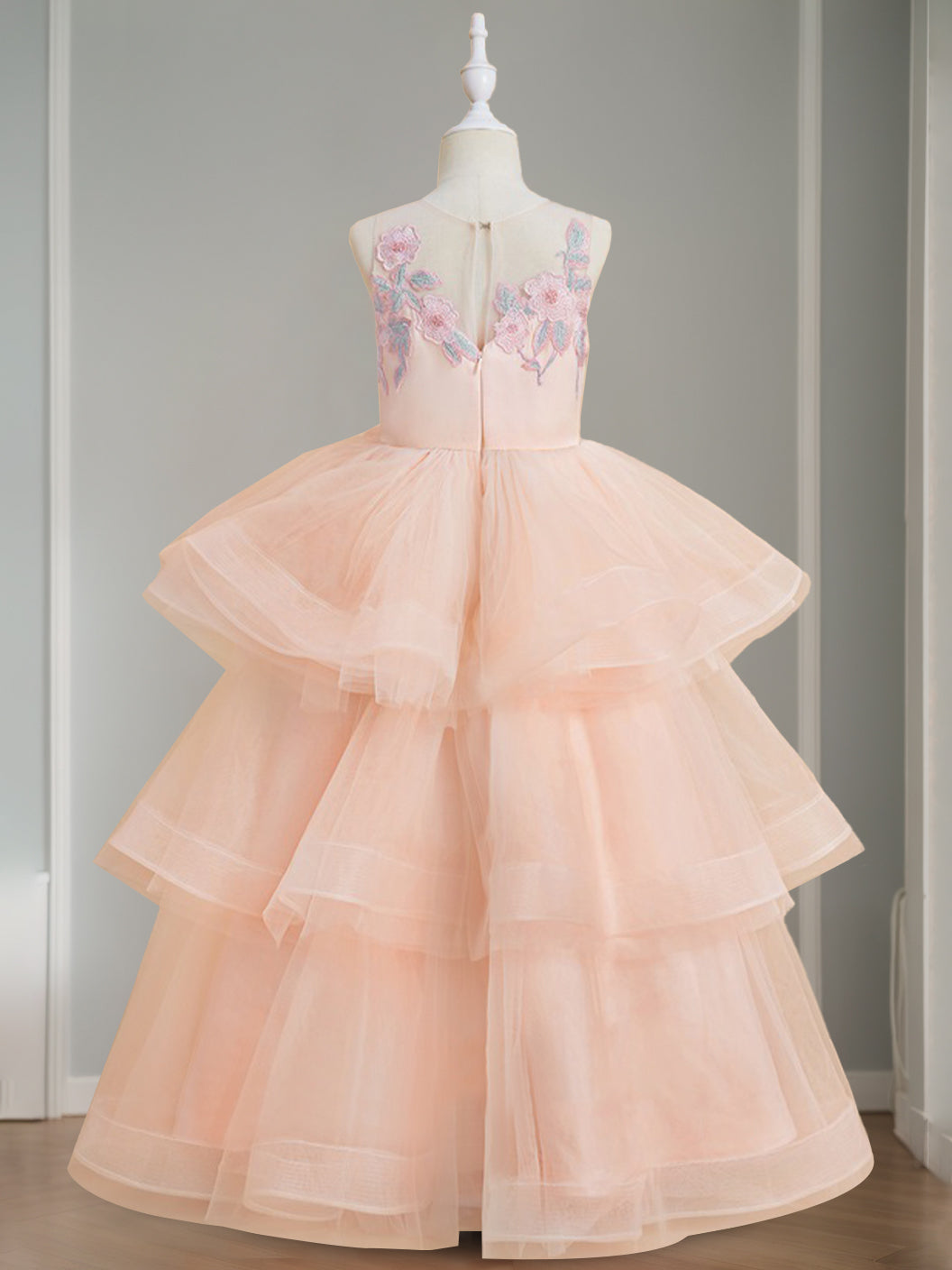 Sleeveless Scoop-Neck Ball Gown with Lace Appliques for Flower Girls