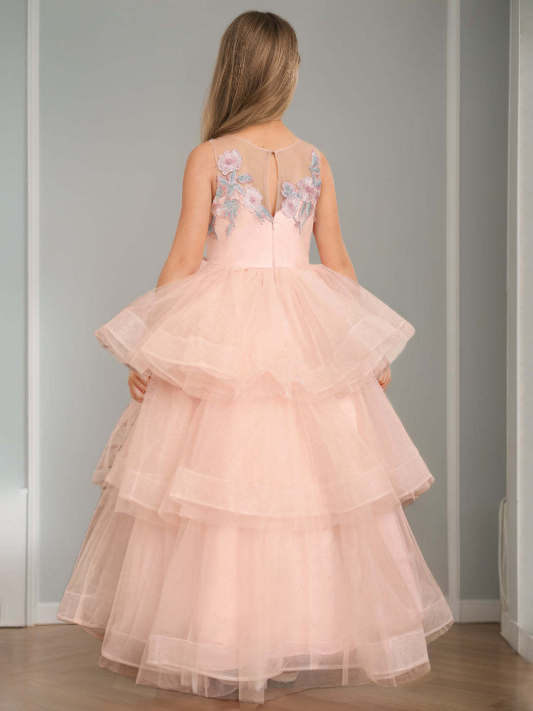 Sleeveless Scoop-Neck Ball Gown with Lace Appliques for Flower Girls