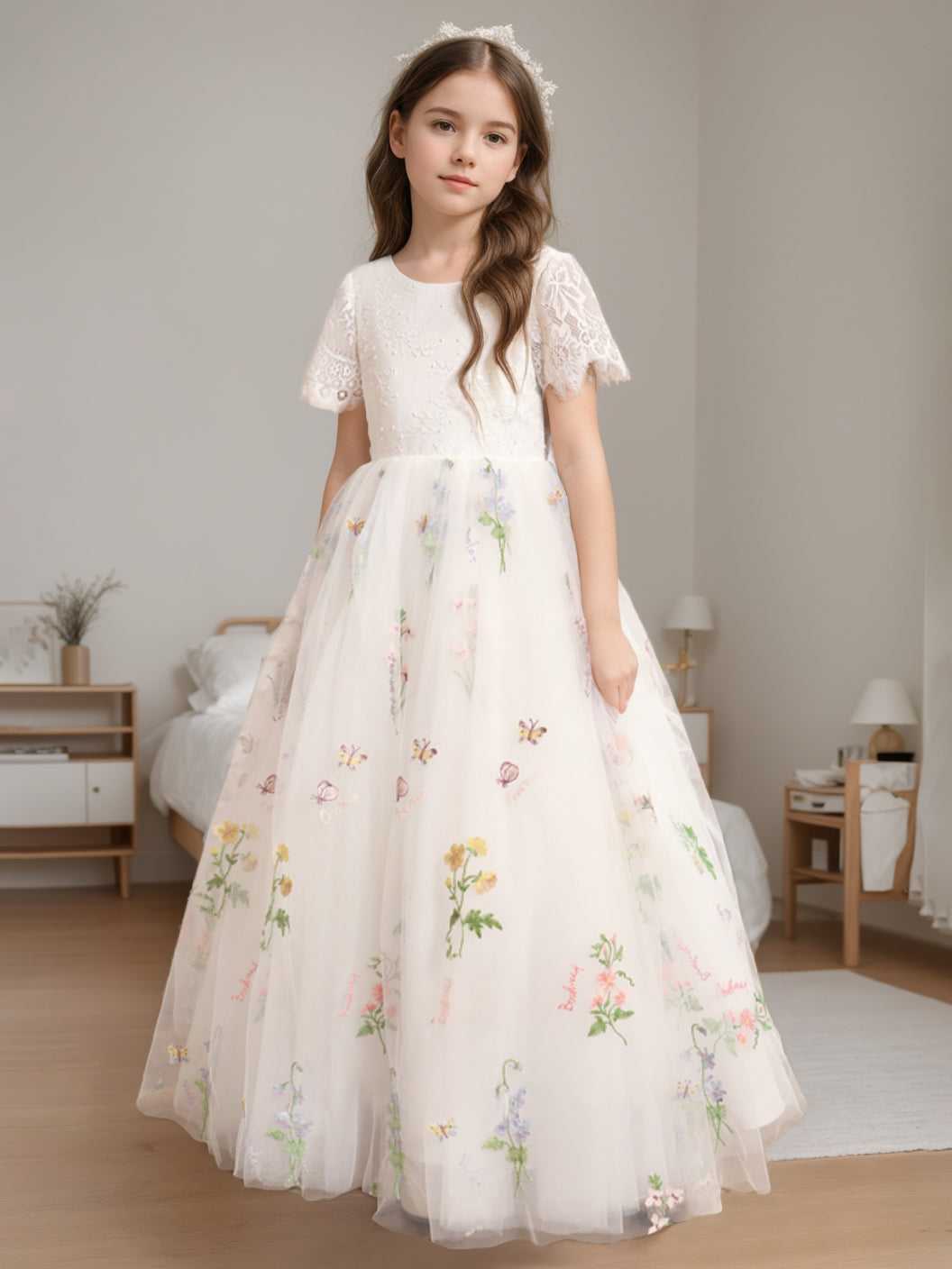 Princess A-Line Floor-Length Flower Girl Dress with Scoop Neck and Short Lace Sleeves