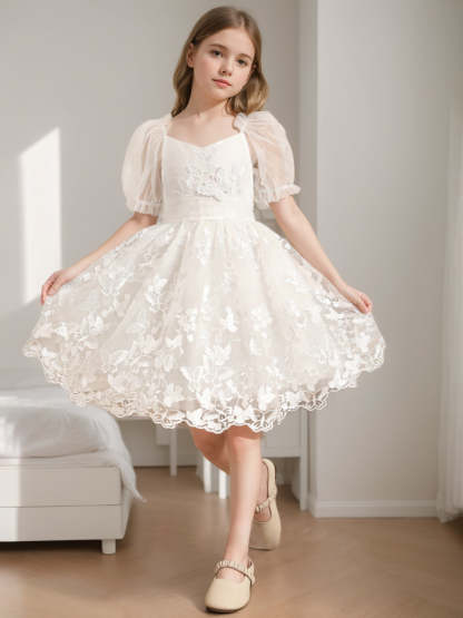 Knee-Length Flower Girl Dress with Lace in A-Line/Princess V-Neck Short Sleeves