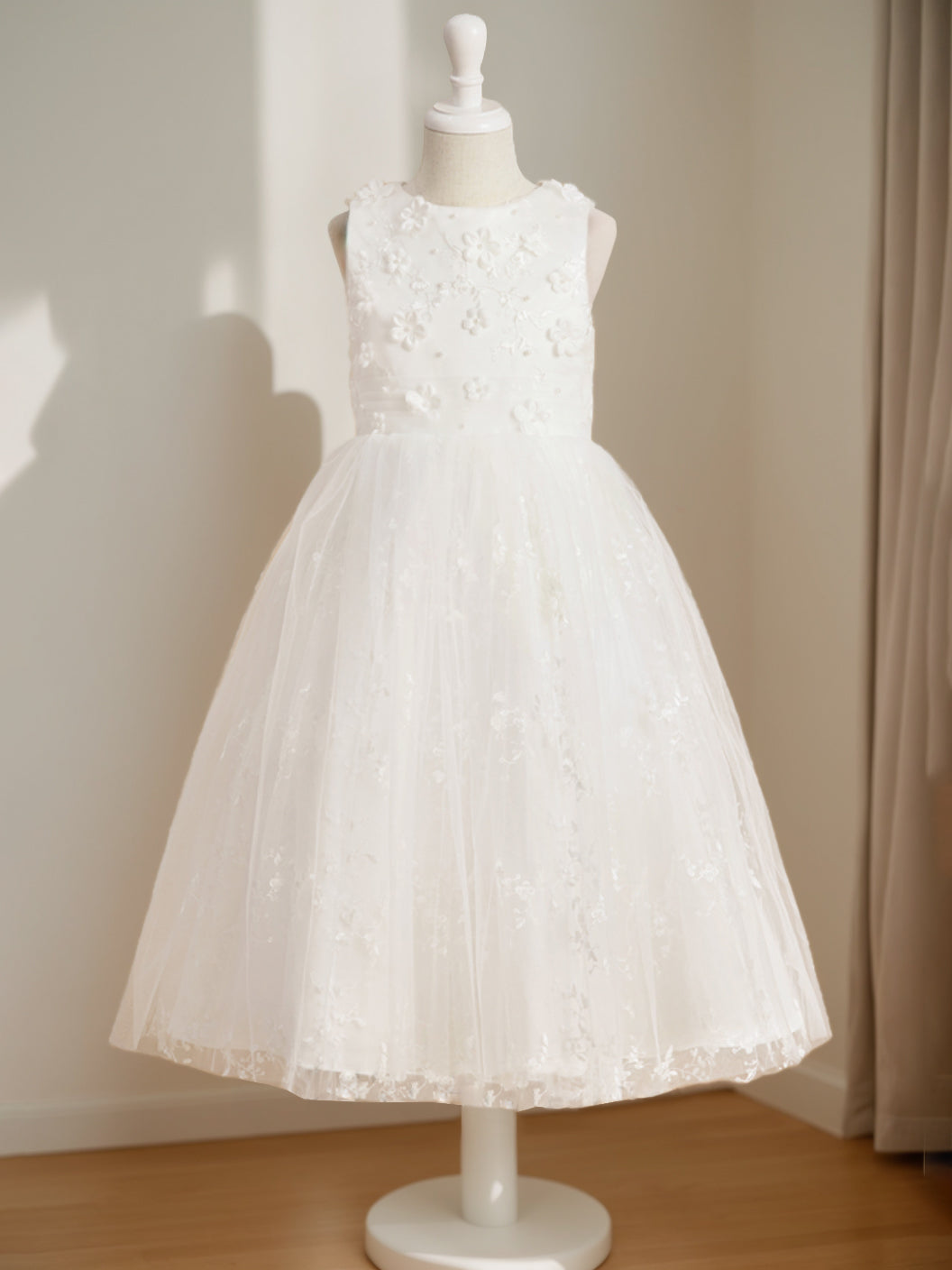Sleeveless Scoop Neck A-Line Princess Tea-Length Flower Girl Dress with Beading