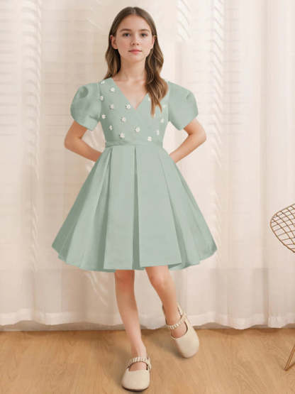 Knee-Length Flower Girl Dress with Appliques in A-Line/Princess V-Neck and Short Sleeves