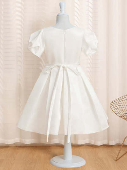 Knee-Length Flower Girl Dress with Appliques in A-Line/Princess V-Neck and Short Sleeves