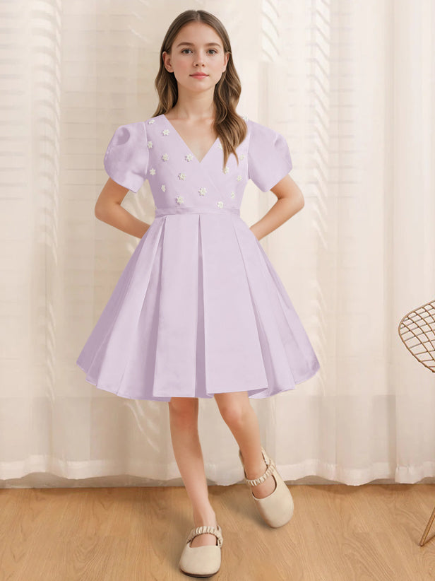 Knee-Length Flower Girl Dress with Appliques in A-Line/Princess V-Neck and Short Sleeves