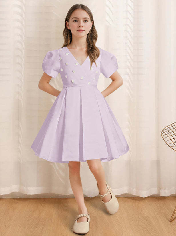 Knee-Length Flower Girl Dress with Appliques in A-Line/Princess V-Neck and Short Sleeves