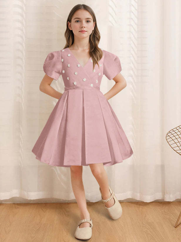 Knee-Length Flower Girl Dress with Appliques in A-Line/Princess V-Neck and Short Sleeves