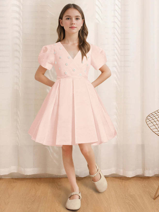 Knee-Length Flower Girl Dress with Appliques in A-Line/Princess V-Neck and Short Sleeves