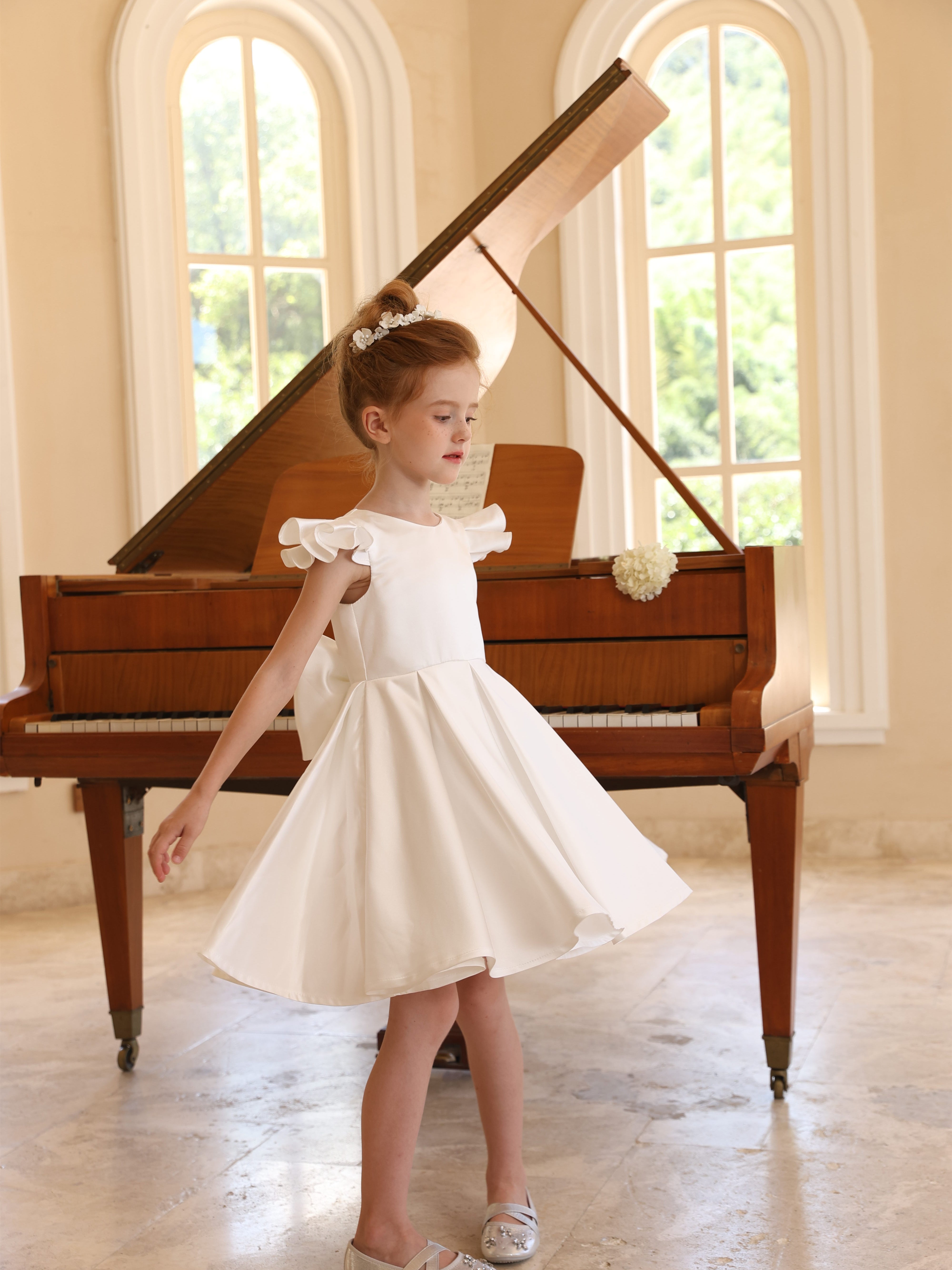 Satin Tulle Scoop Neck Tea-Length Ball Gown with Short Sleeves and Bowknot for Flower Girls