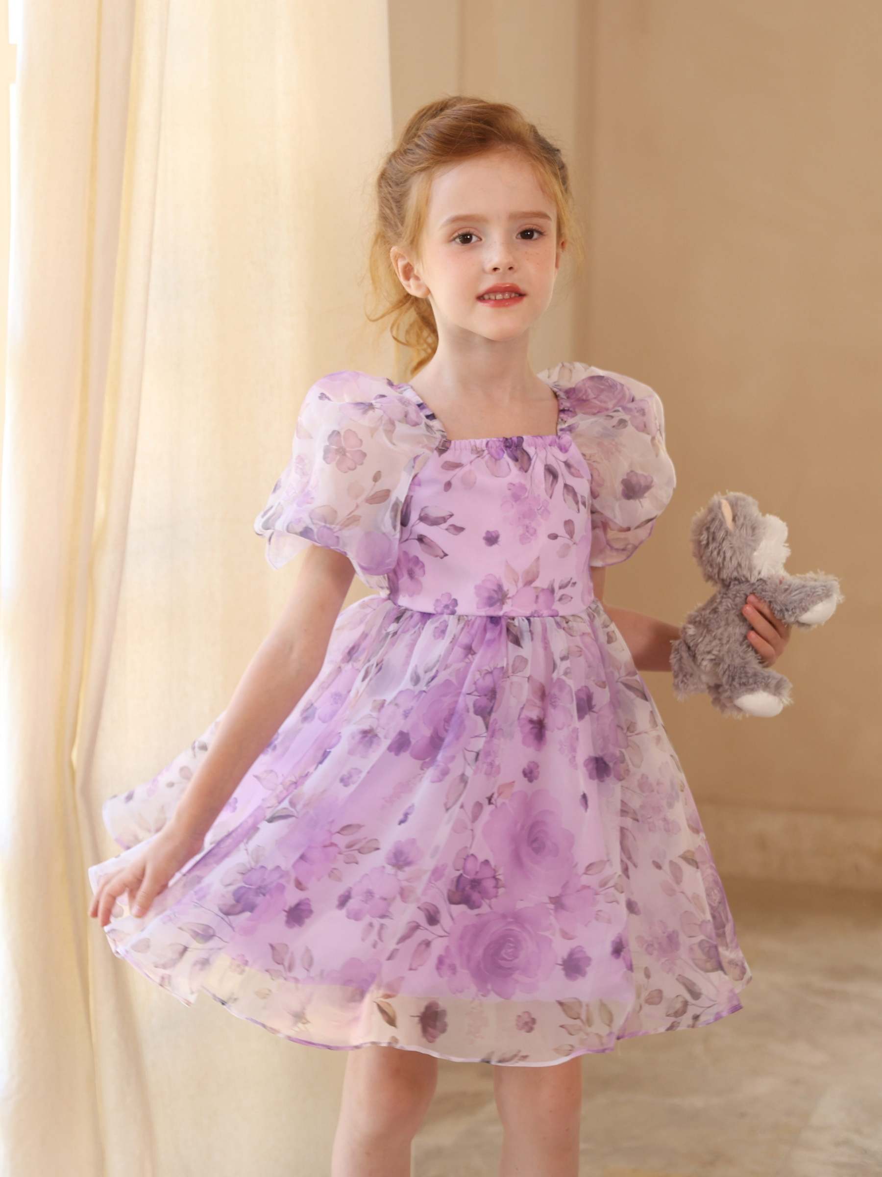 Short Sleeve Scoop Neck Tulle Ball-Gown Mini Flower Girl Dress