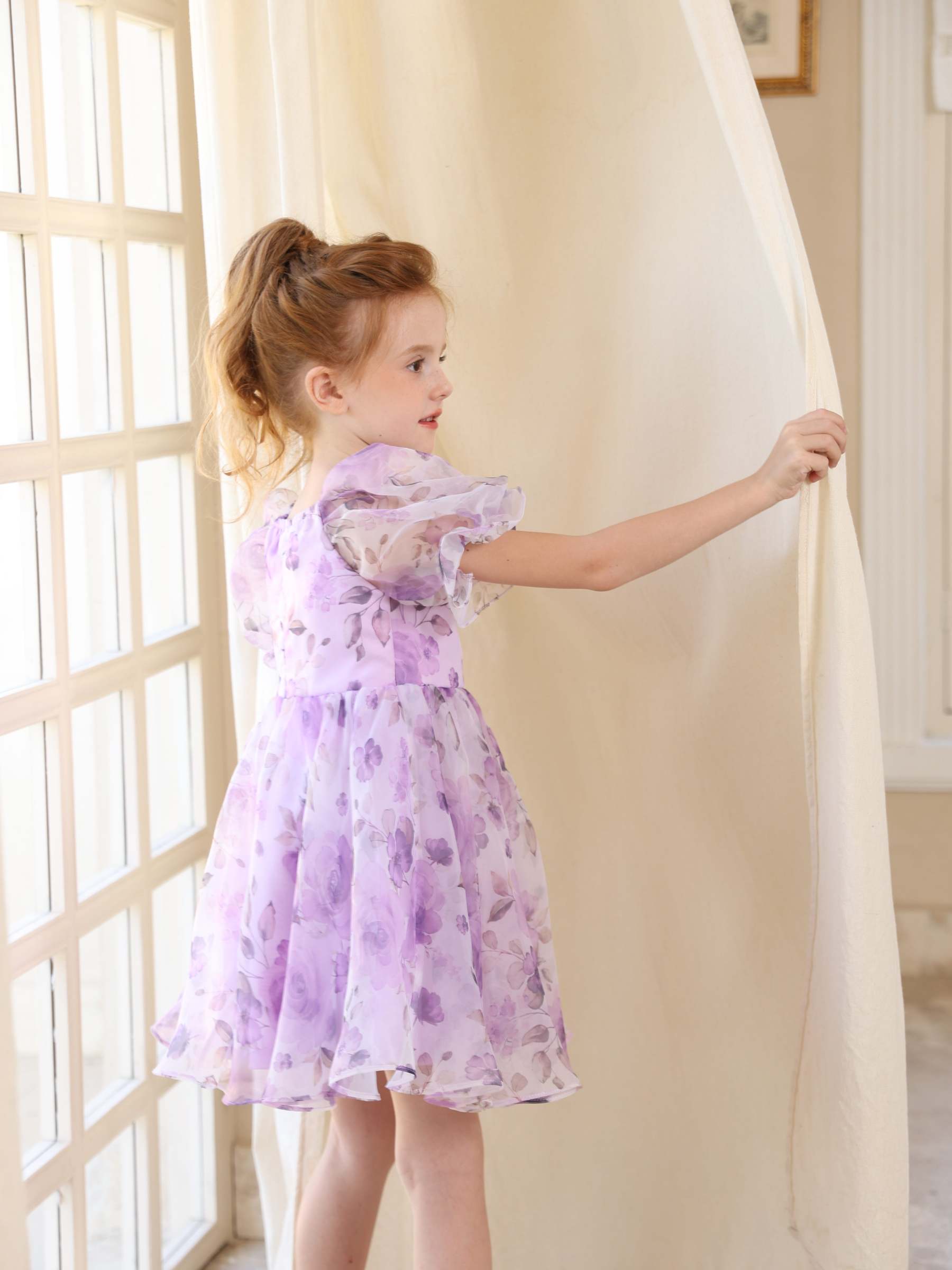 Short Sleeve Scoop Neck Tulle Ball-Gown Mini Flower Girl Dress