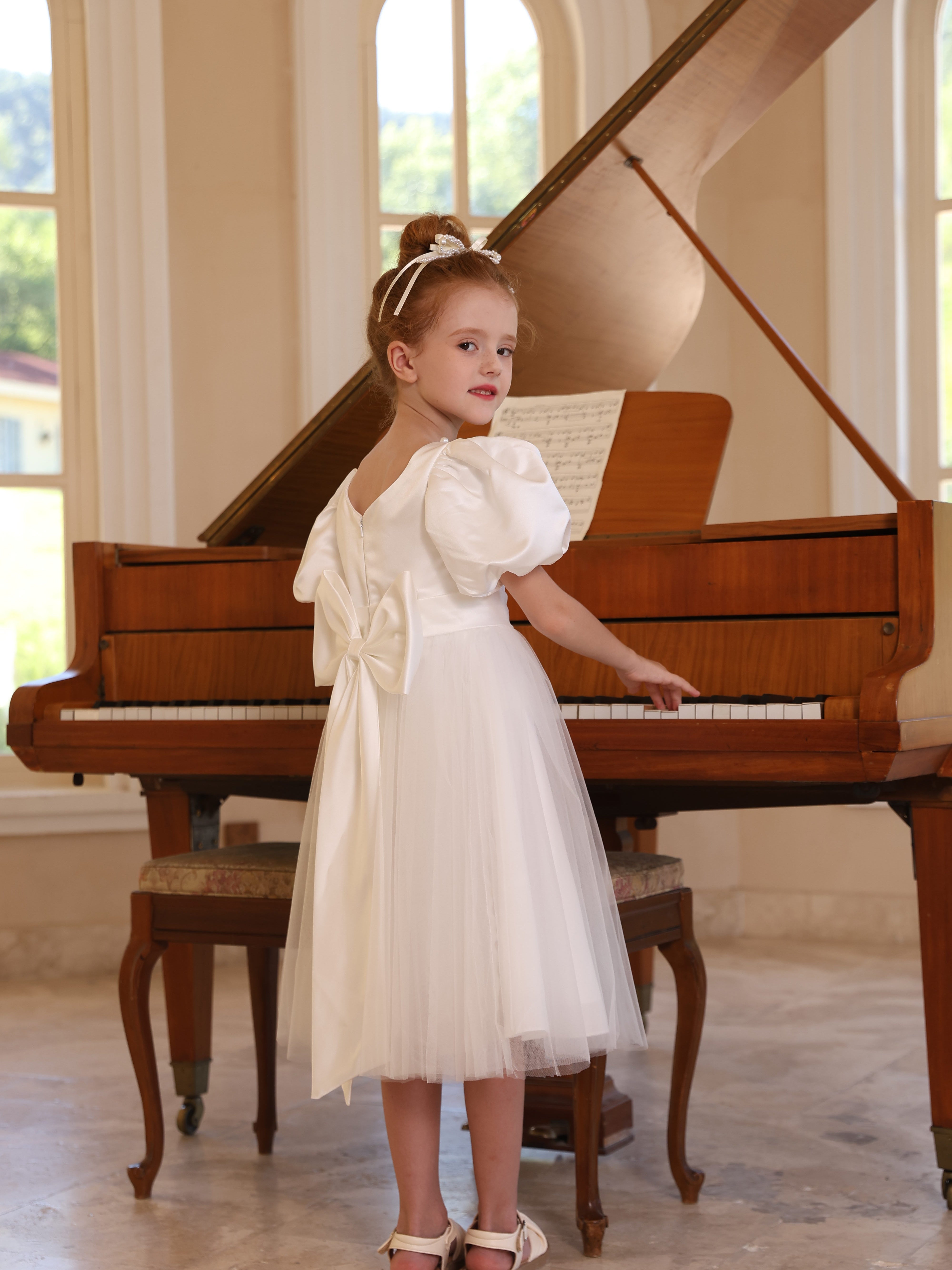 Satin Tulle Scoop Neck Tea-Length Ball Gown with Short Sleeves and Bowknot for Flower Girls