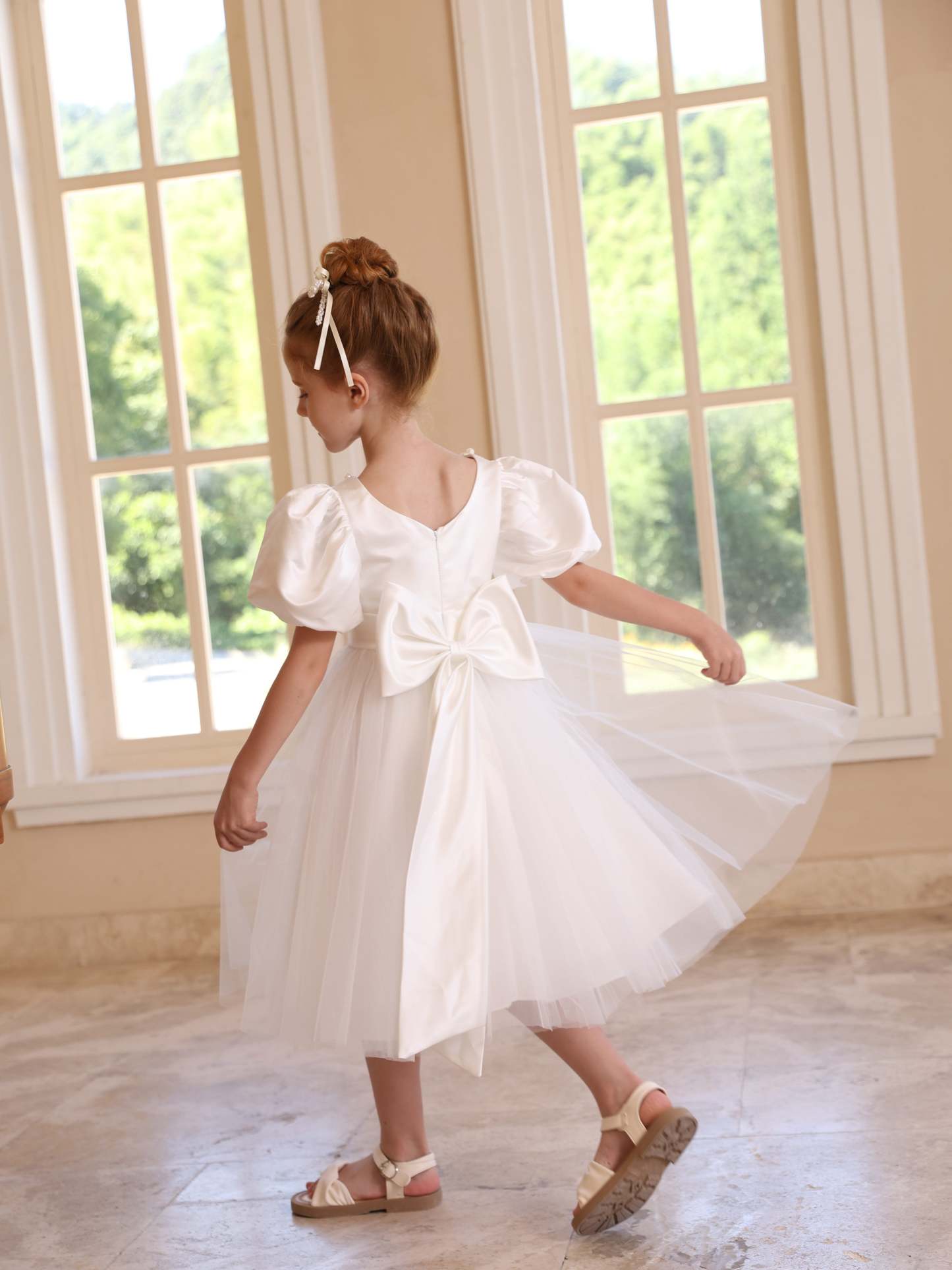 Satin Tulle Scoop Neck Tea-Length Ball Gown with Short Sleeves and Bowknot for Flower Girls