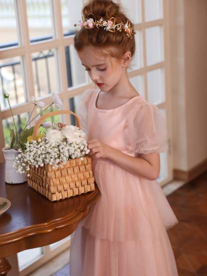 Knee-Length Scoop Neck Tulle Flower Girl Dress with Short Sleeves