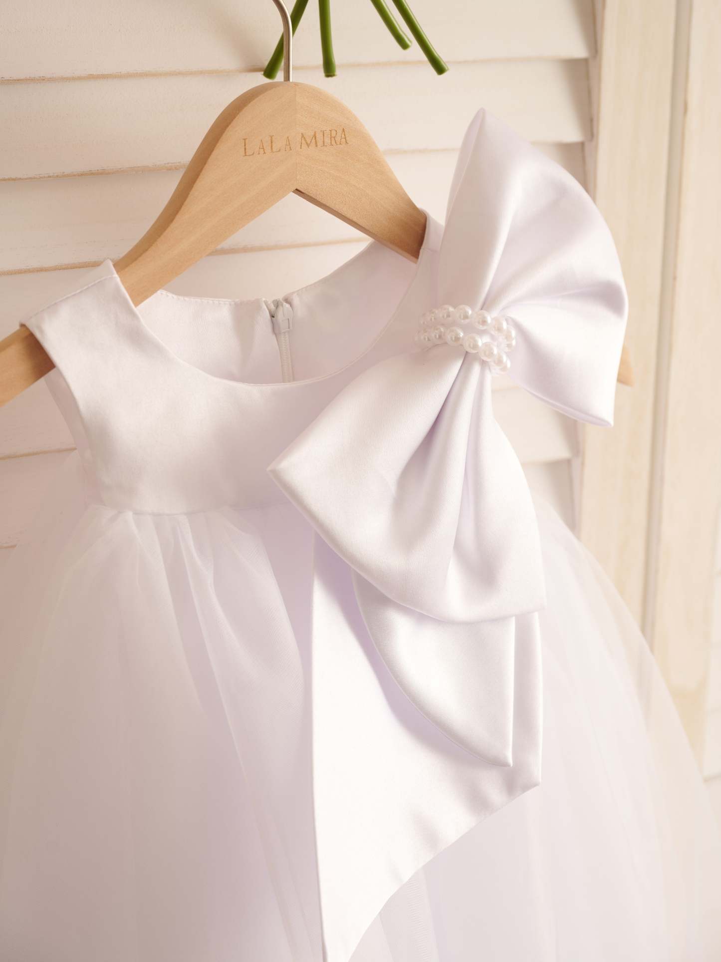 Toddler Flower Girl Dress in A-line Tulle with Big Bow Tea-length