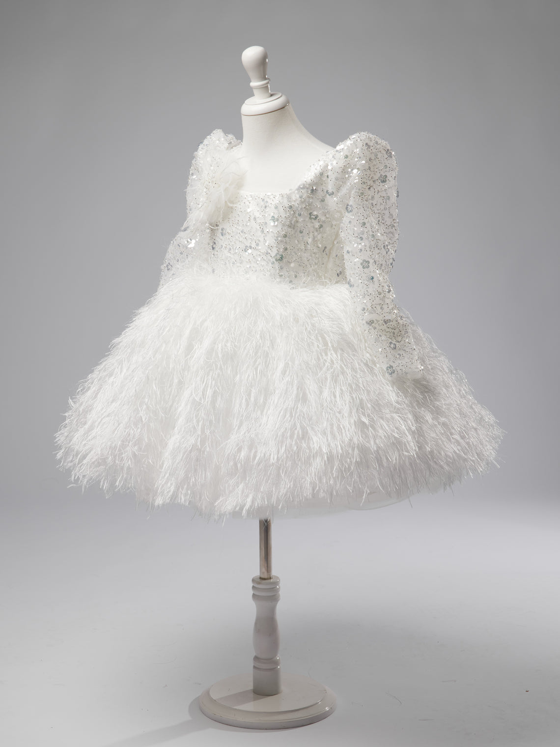 White Knee-length Baby Girl Dress with Tulle and Feather