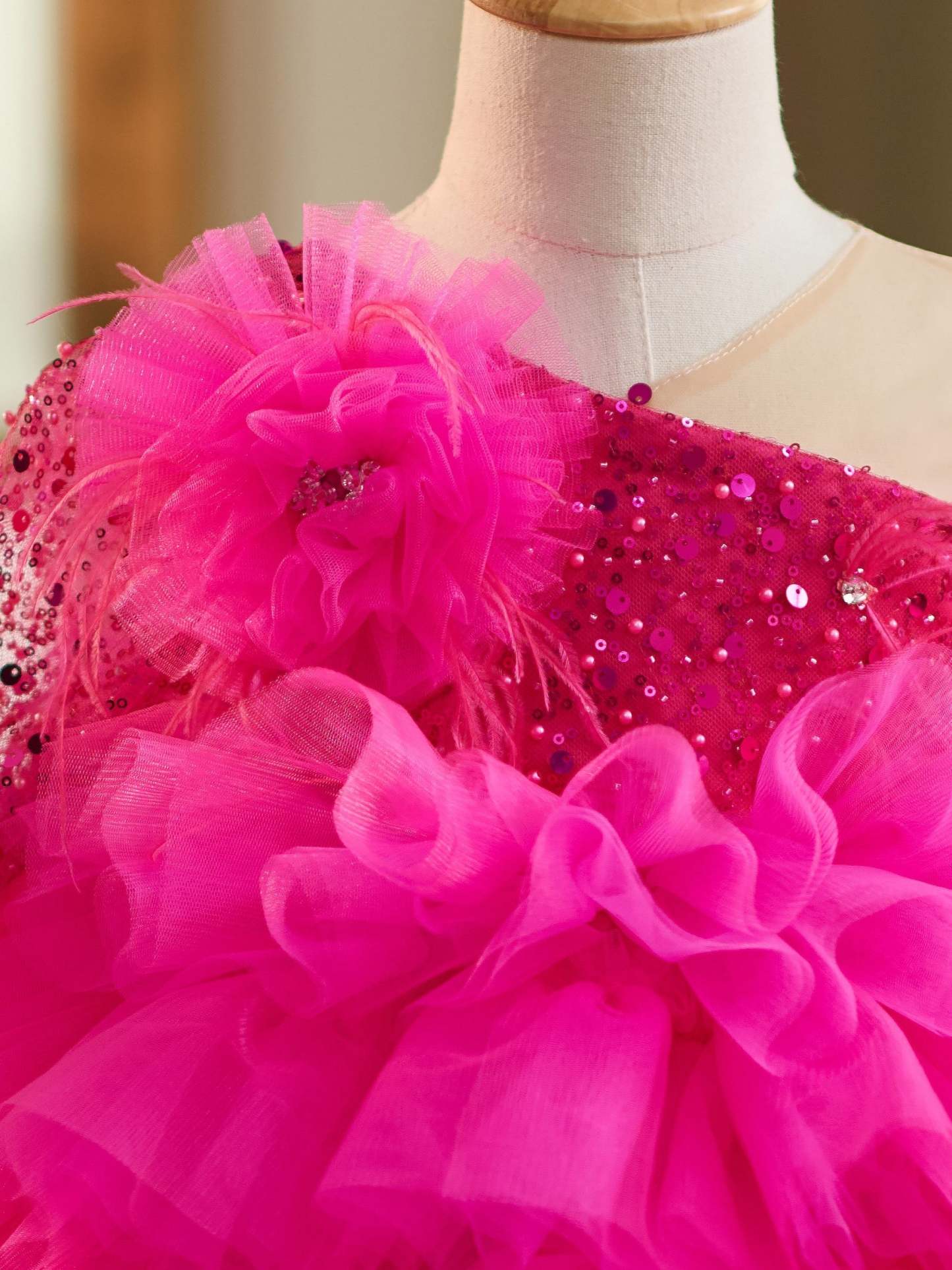 Knee-length Baby Girl Dress in Tulle with Sequins