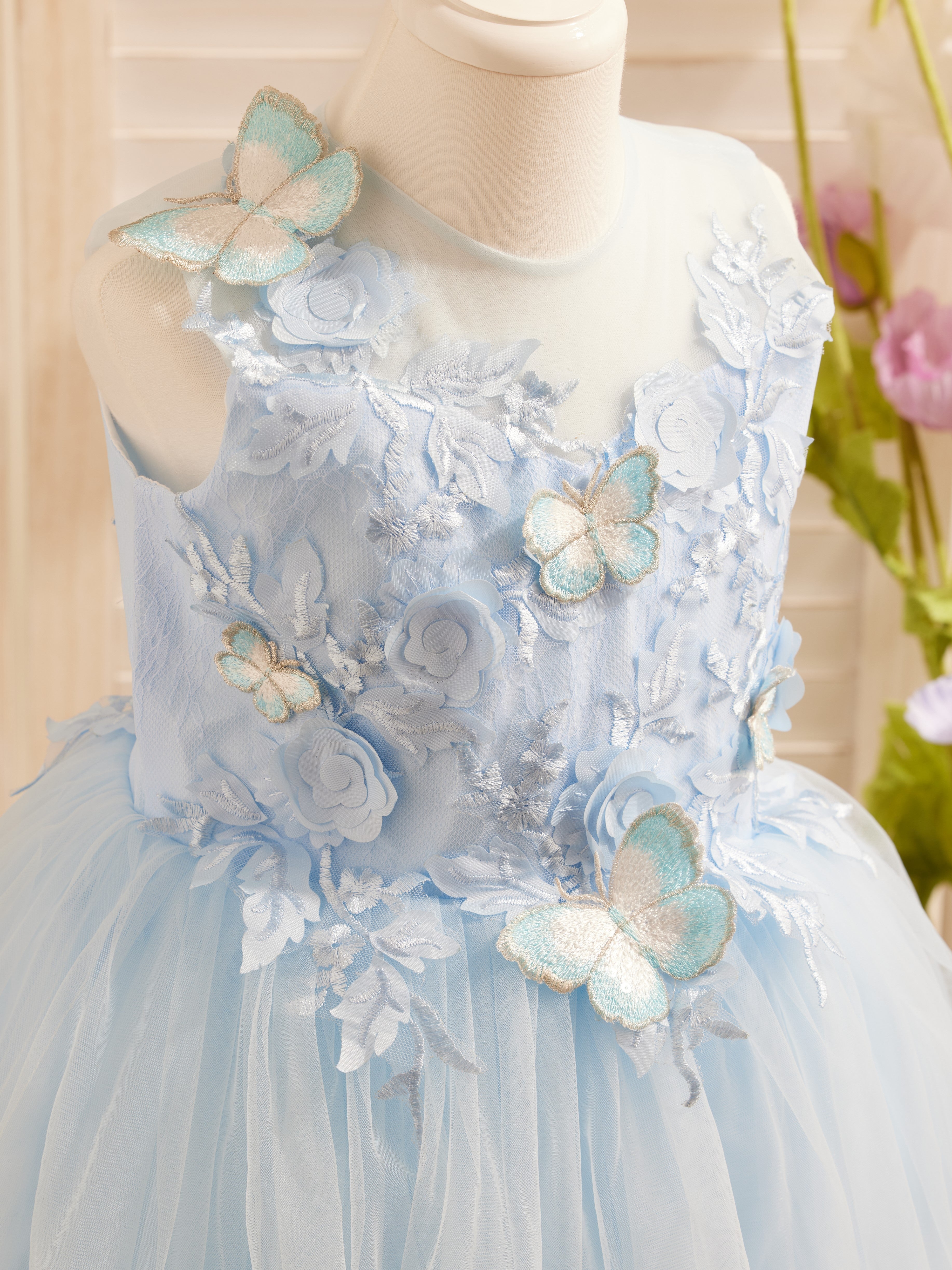 Knee-Length Flower Girl Dress in Sleeveless Lace Tulle