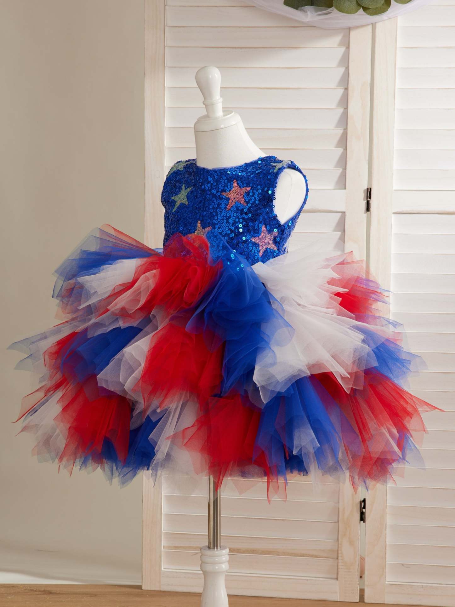 Blue Knee-length Girl Dress with Star Sequins and Tulle