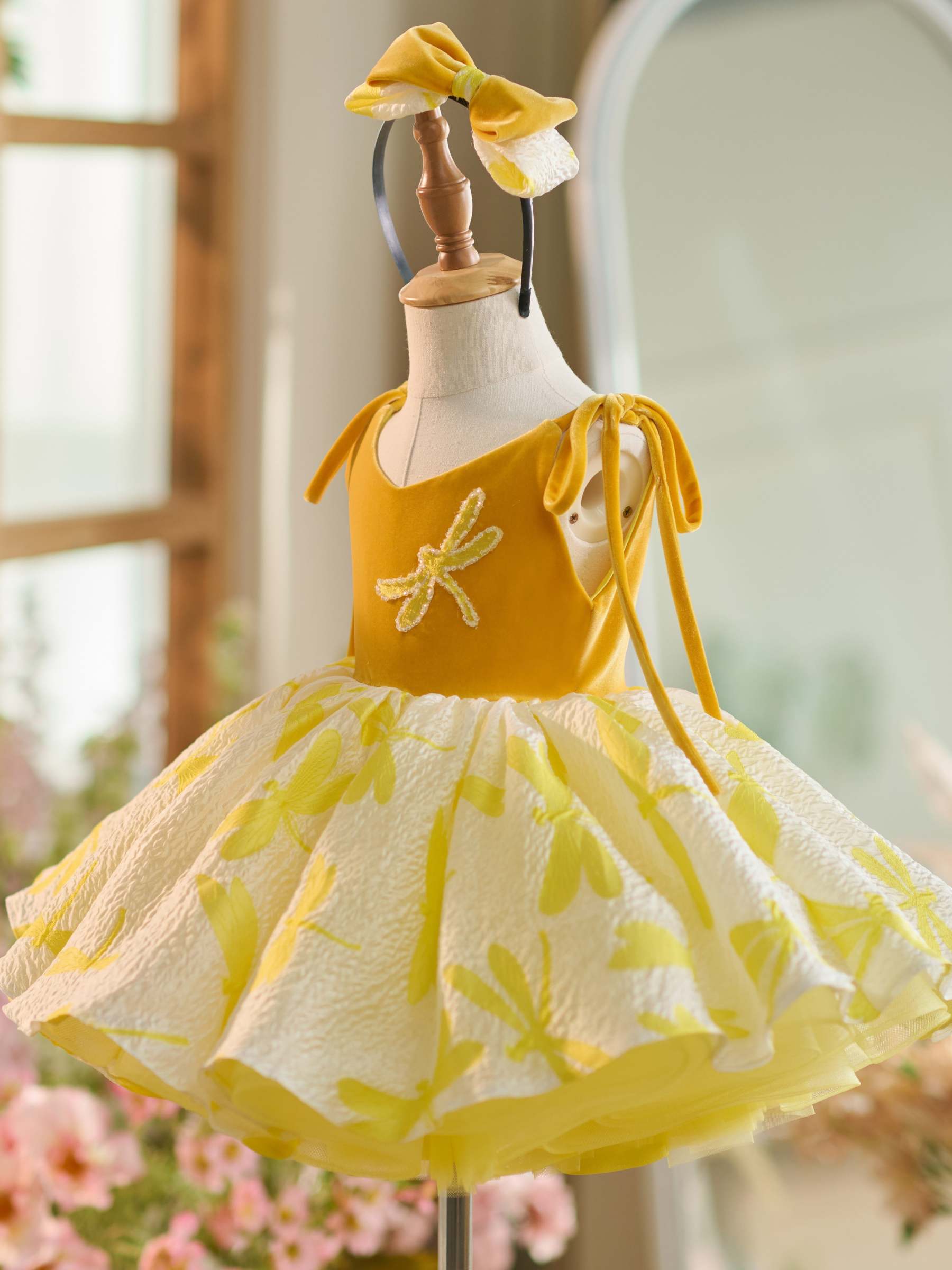 Gold Velvet Toddler Party Dress with Knee-length Tulle