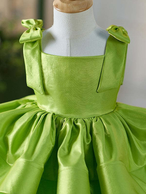 Green Knee-length Dress in Satin Tulle