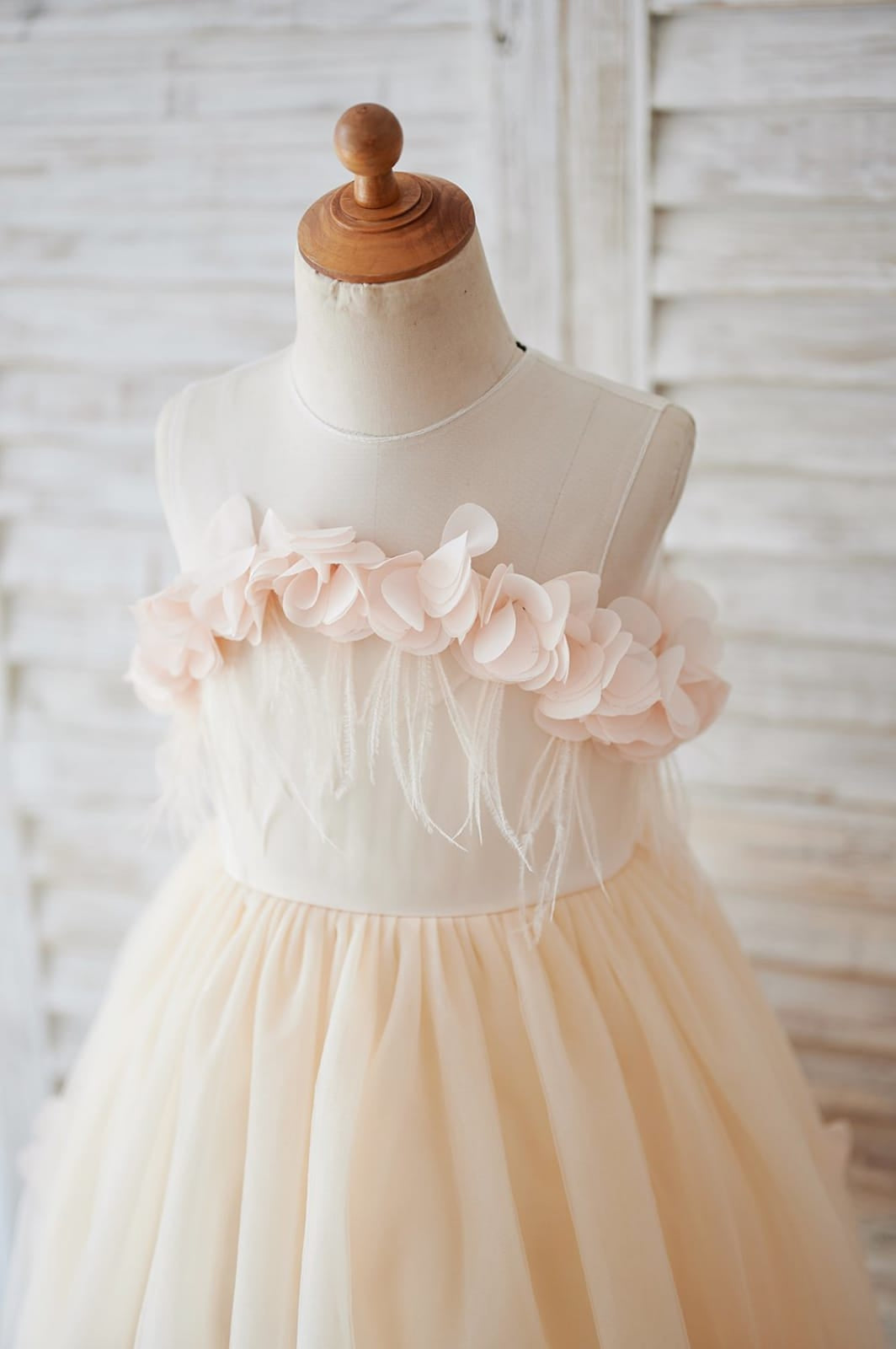 Knee-Length Flower Girl Princess Dress in Tulle Ball-Gown Style