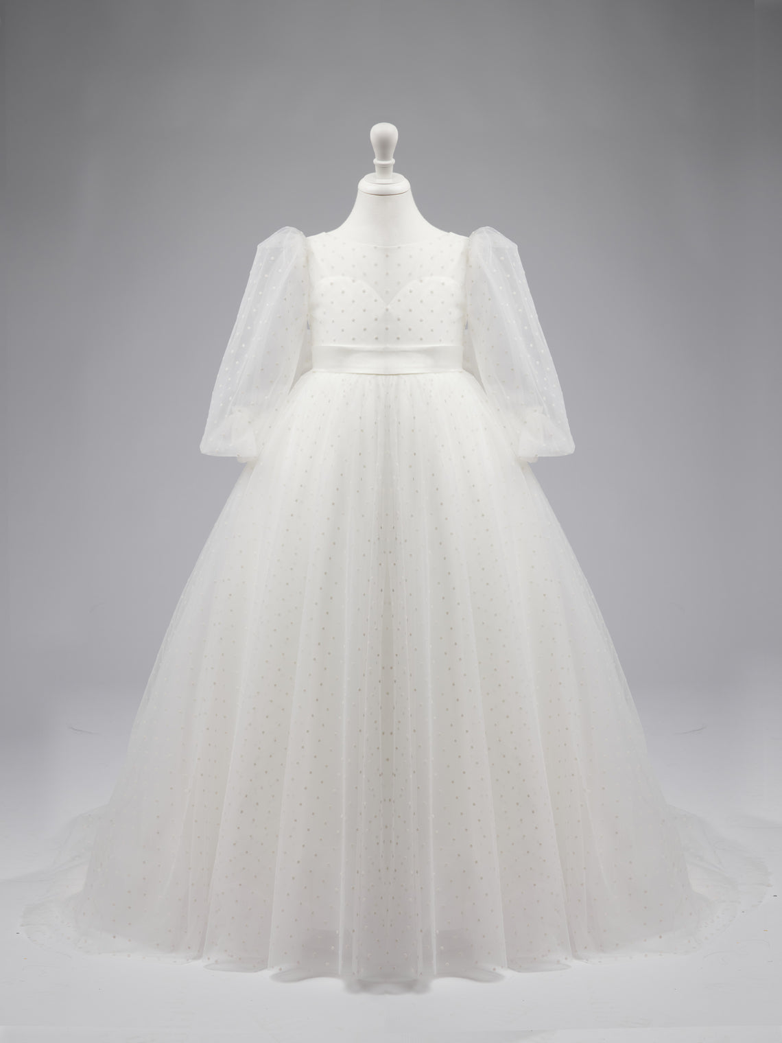 Graceful Polka Dot Tulle Dress with Puff Sleeves and Sweep Train for First Communion