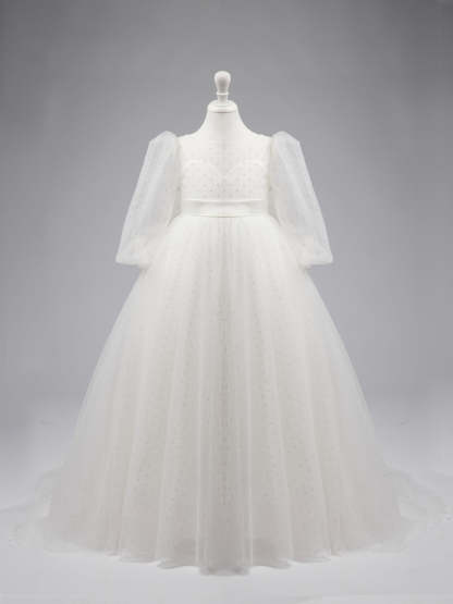 Graceful Polka Dot Tulle Dress with Puff Sleeves and Sweep Train for First Communion