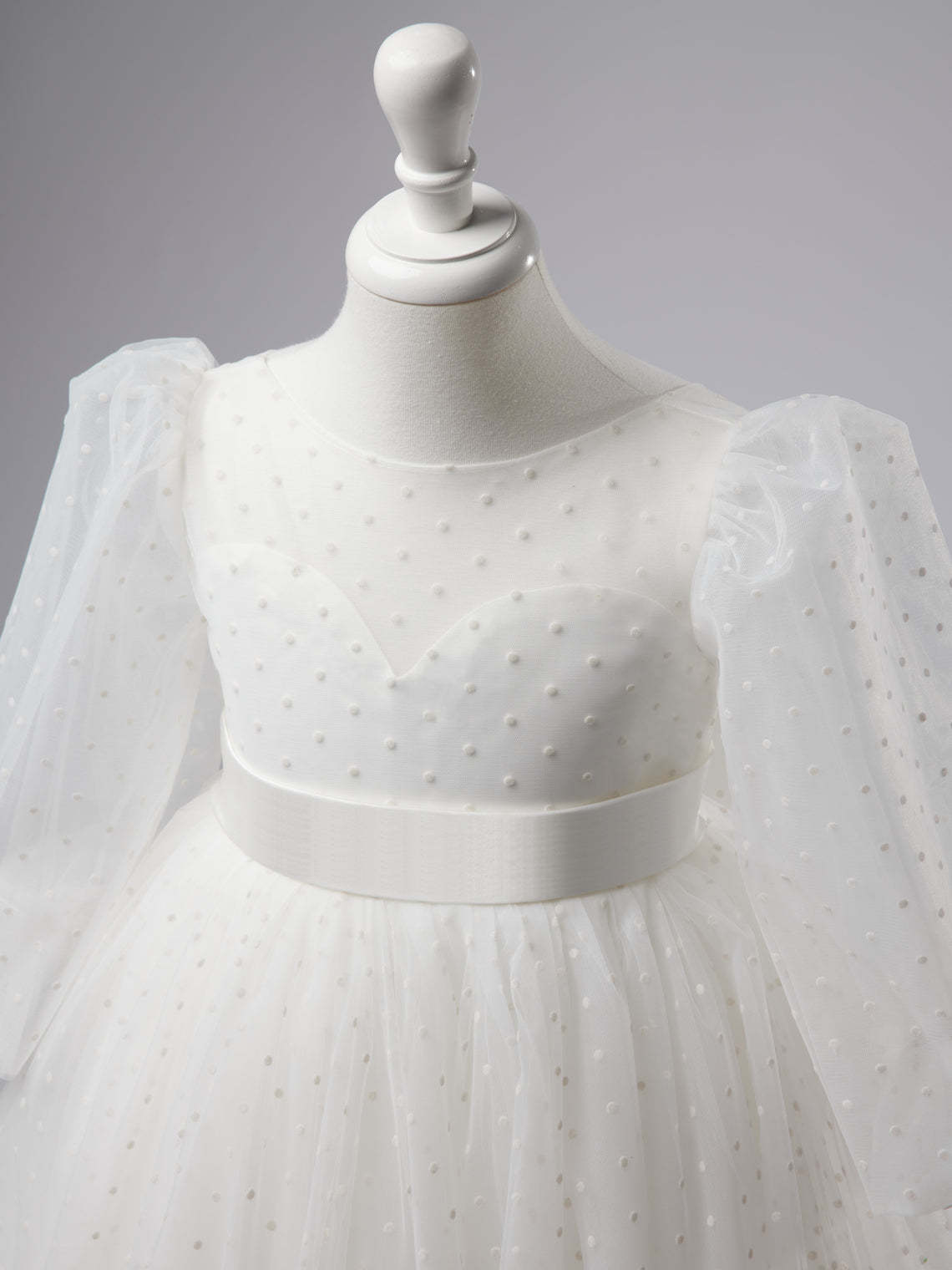 Graceful Polka Dot Tulle Dress with Puff Sleeves and Sweep Train for First Communion