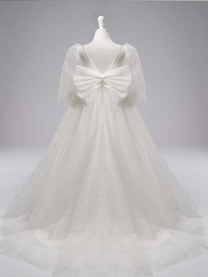 Graceful Polka Dot Tulle Dress with Puff Sleeves and Sweep Train for First Communion