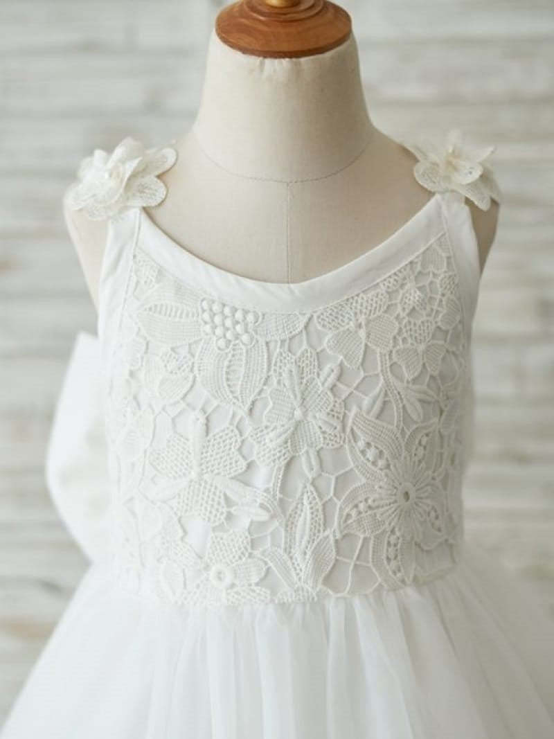 Knee-length Flower Girl Dress with 3D Lace Tulle