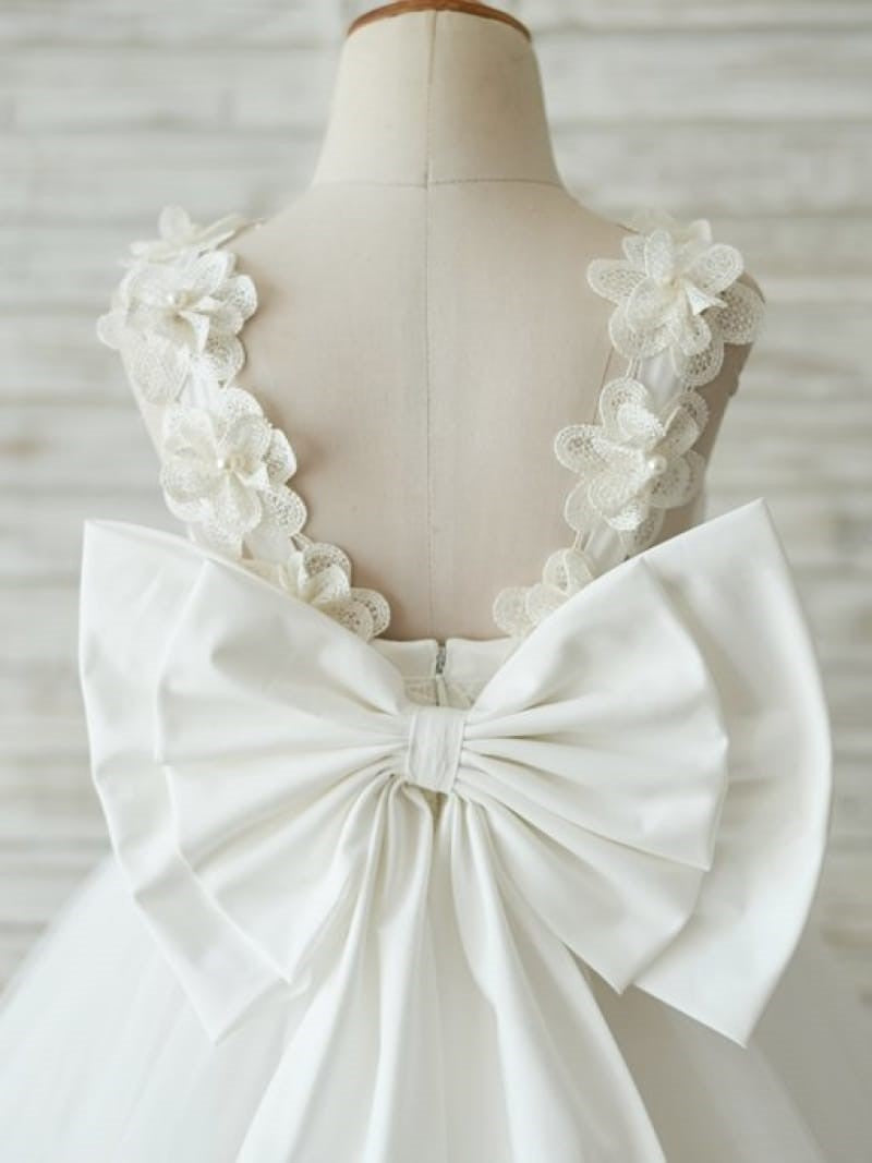 Knee-length Flower Girl Dress with 3D Lace Tulle