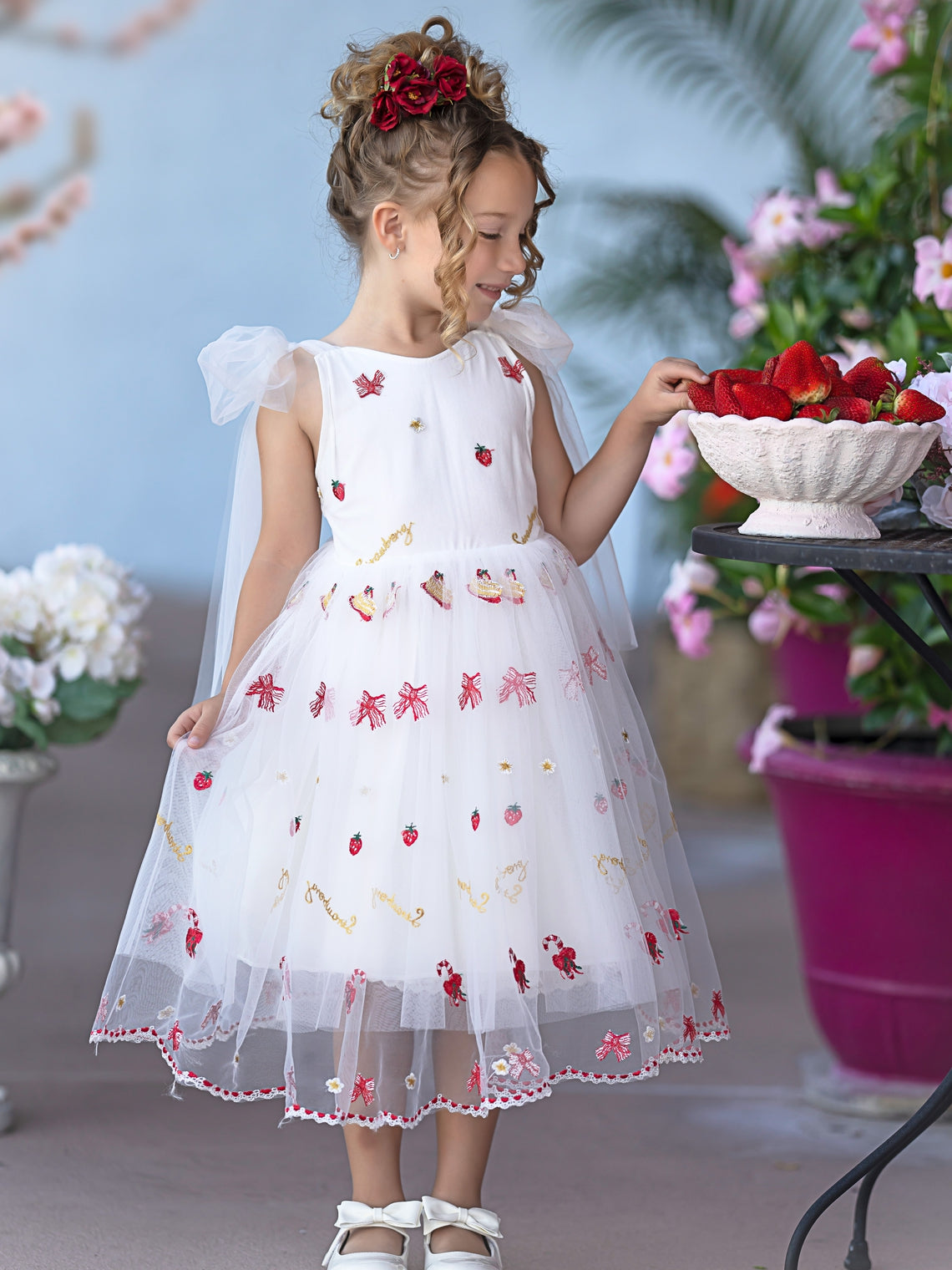 Knee-length Flower Girl Dress with Strawberry Embroidery in Tulle