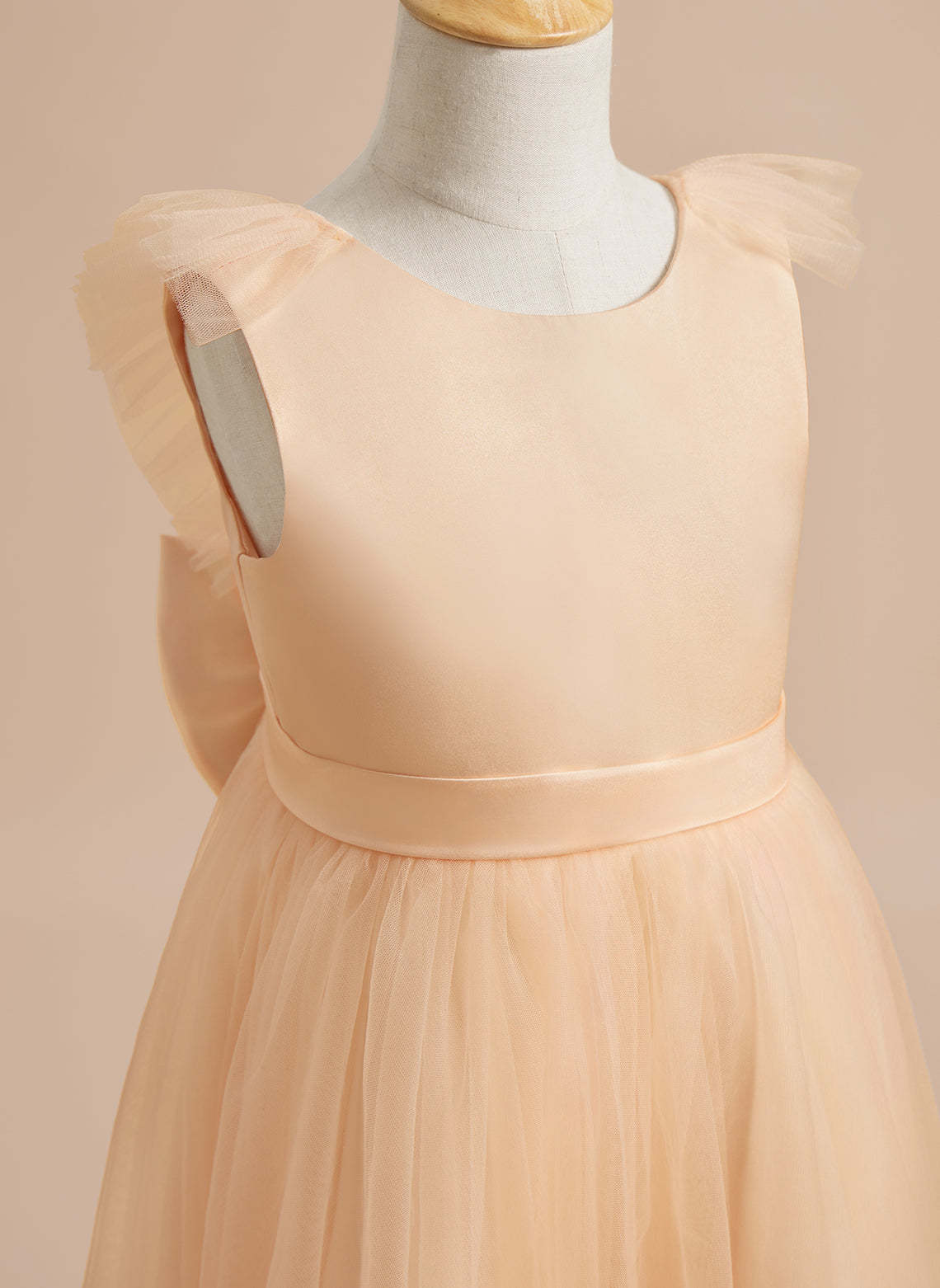 Knee-length Flower Girl Dress in A-line Satin Tulle